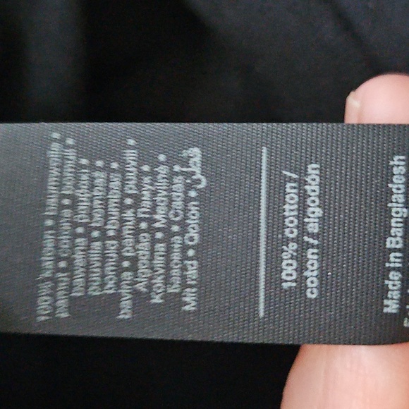 Gildan Black KC Chiefs Short Sleeve Tee with Gold and Red Graphics - Picture 12 of 14